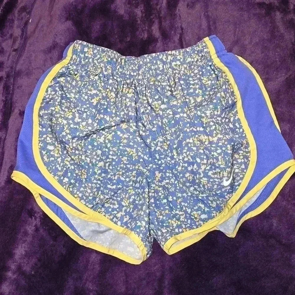 Nike running shorts XS